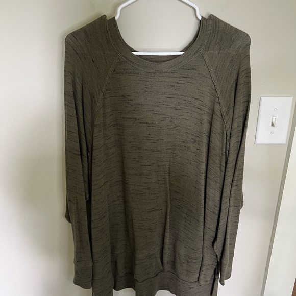 Aerie Olive Sweater - Picture 1 of 4